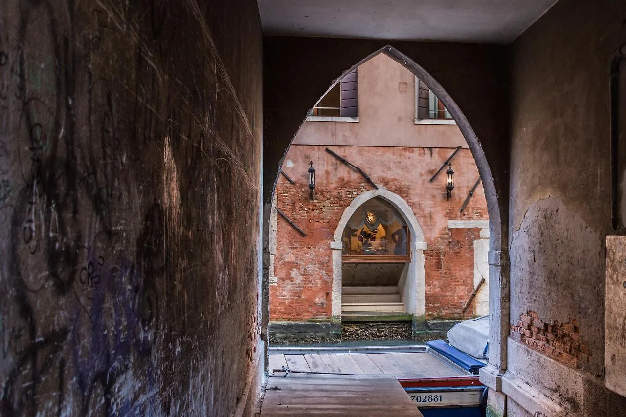 Rialto Bridge Large Venetian Style With Lift Apartment 0*, Venice